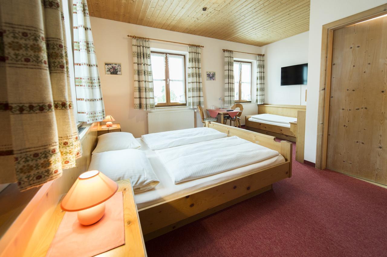 Landgasthof Pilsenhof Entenbraterei Hechendorf am Pilsensee エクステリア 写真